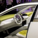 宝马新世代纯电概念车 (BMW Vision Neue Klasse) 双肾前脸与激光大灯
